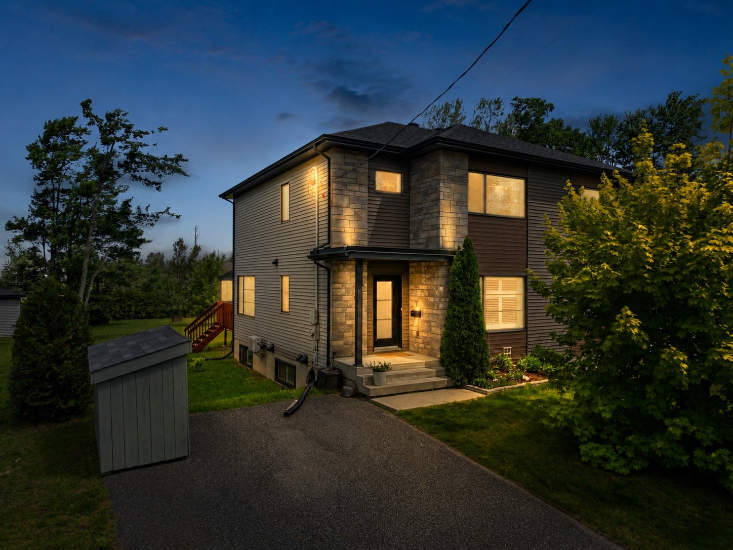 1214 Rue Laurentide