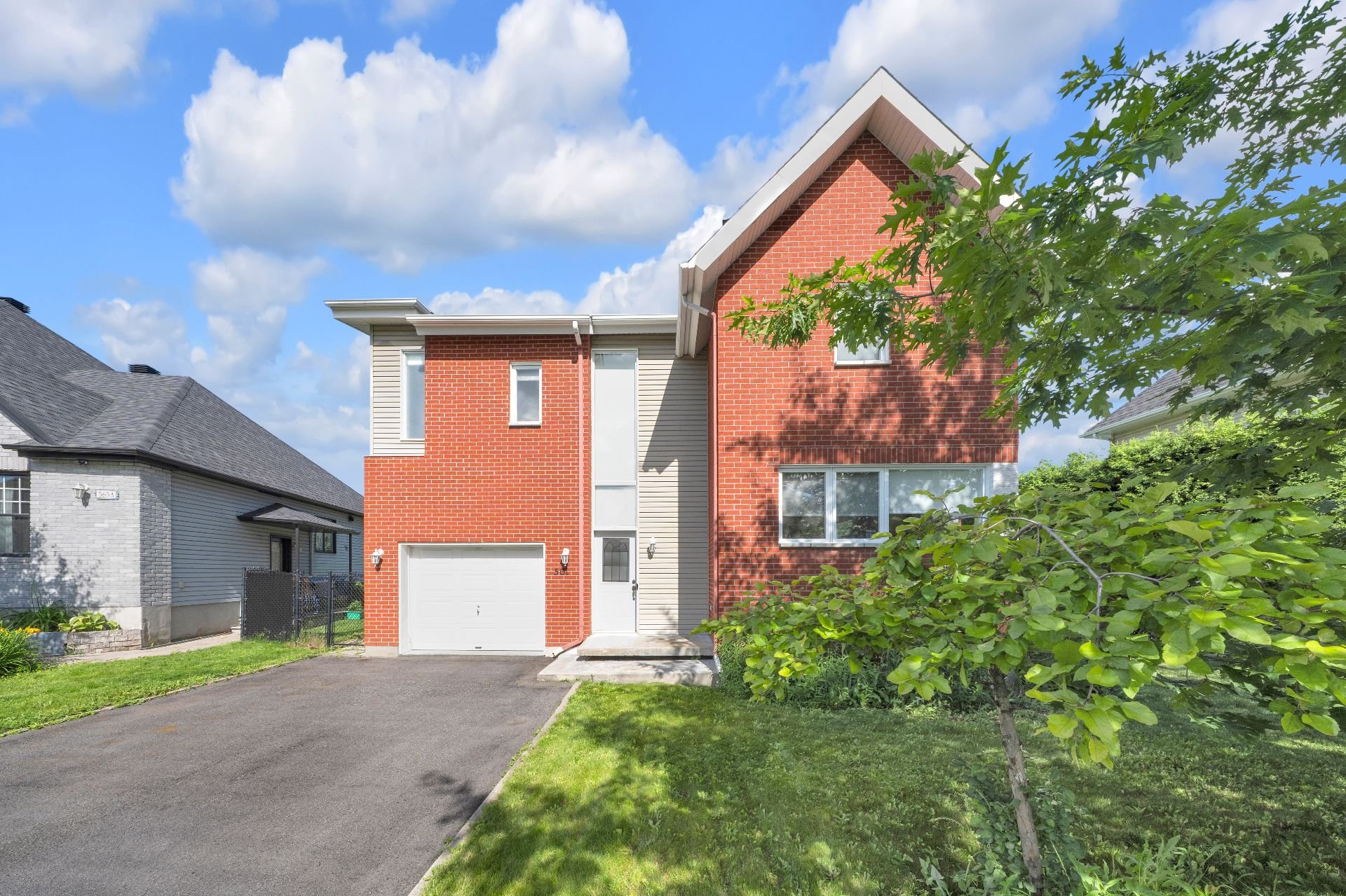 561 Rue De Coubertin