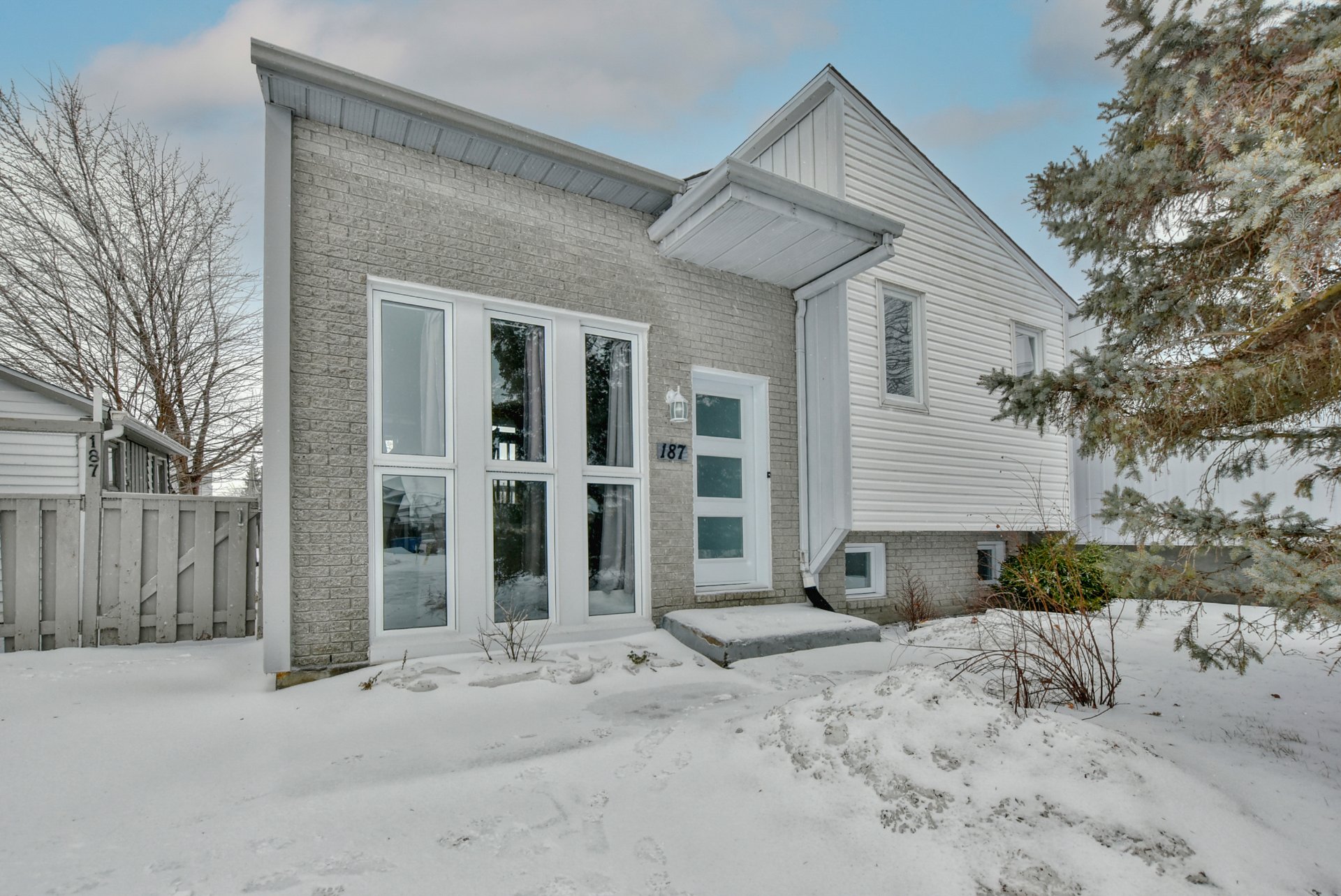 187 Place René-Coyteux