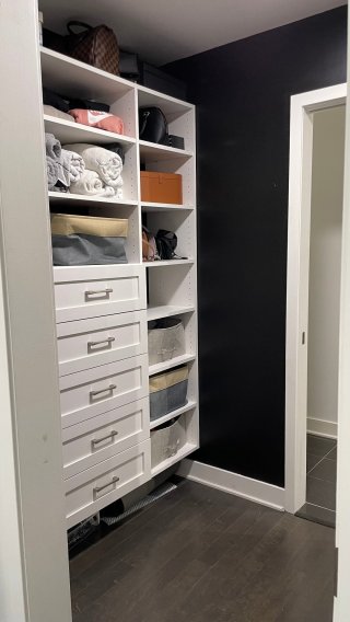 Walk-in closet