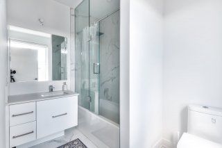 Ensuite bathroom