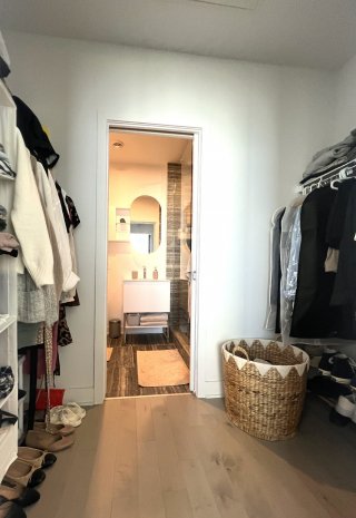 Walk-in closet