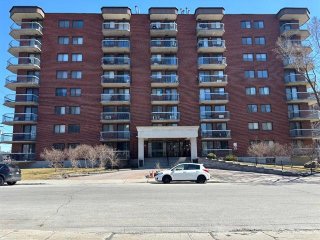 #703 - 7200 Av. M.-B.-Jodoin