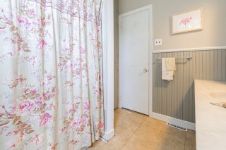 Salle de bains attenante à la CCP