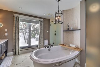 Salle de bains attenante à la CCP