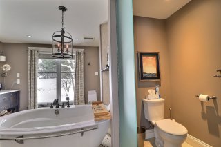 Salle de bains attenante à la CCP