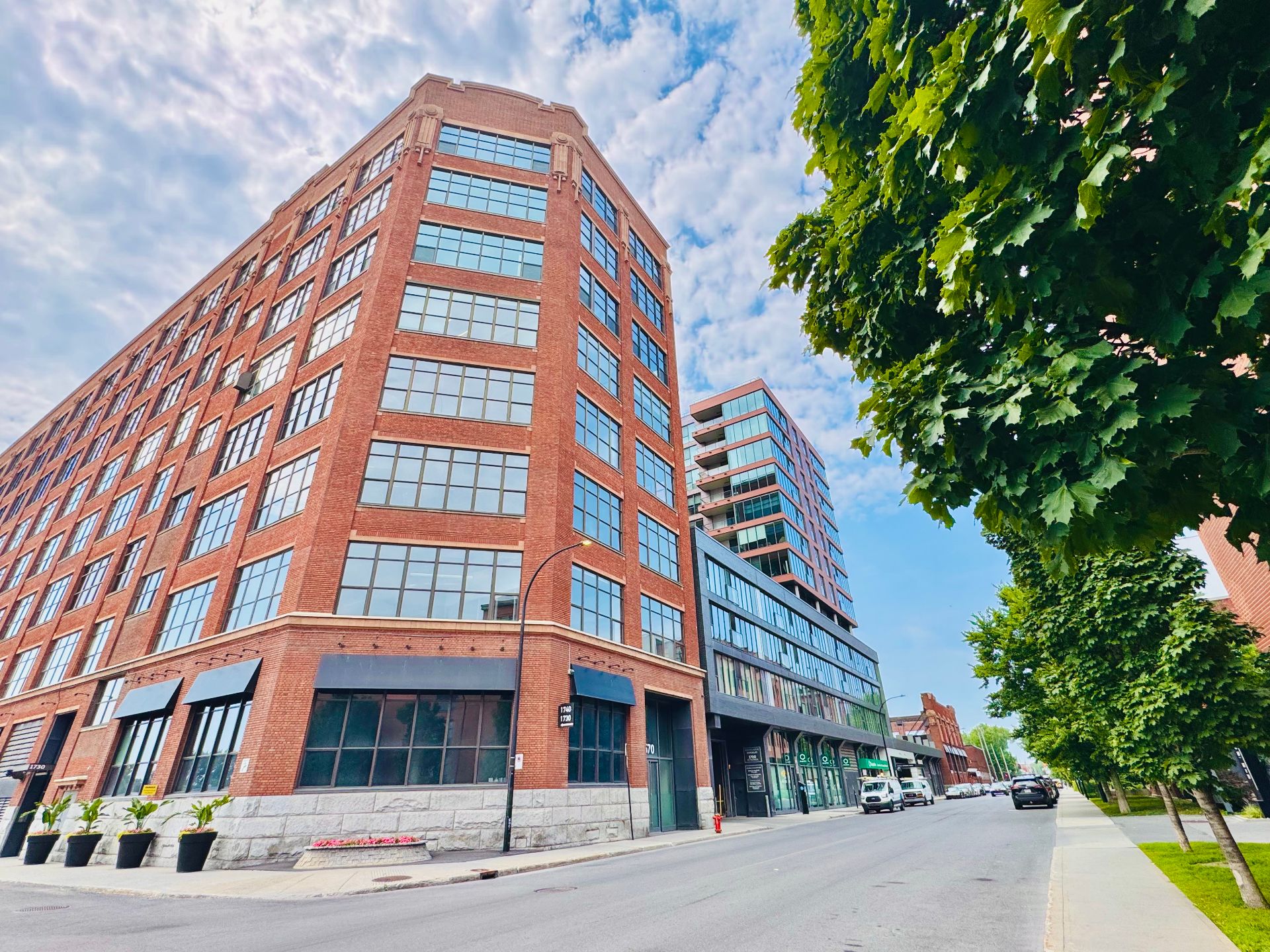 #902 - 1740 Rue St-Patrick