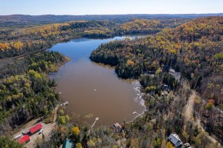 Accès au plan d'eau