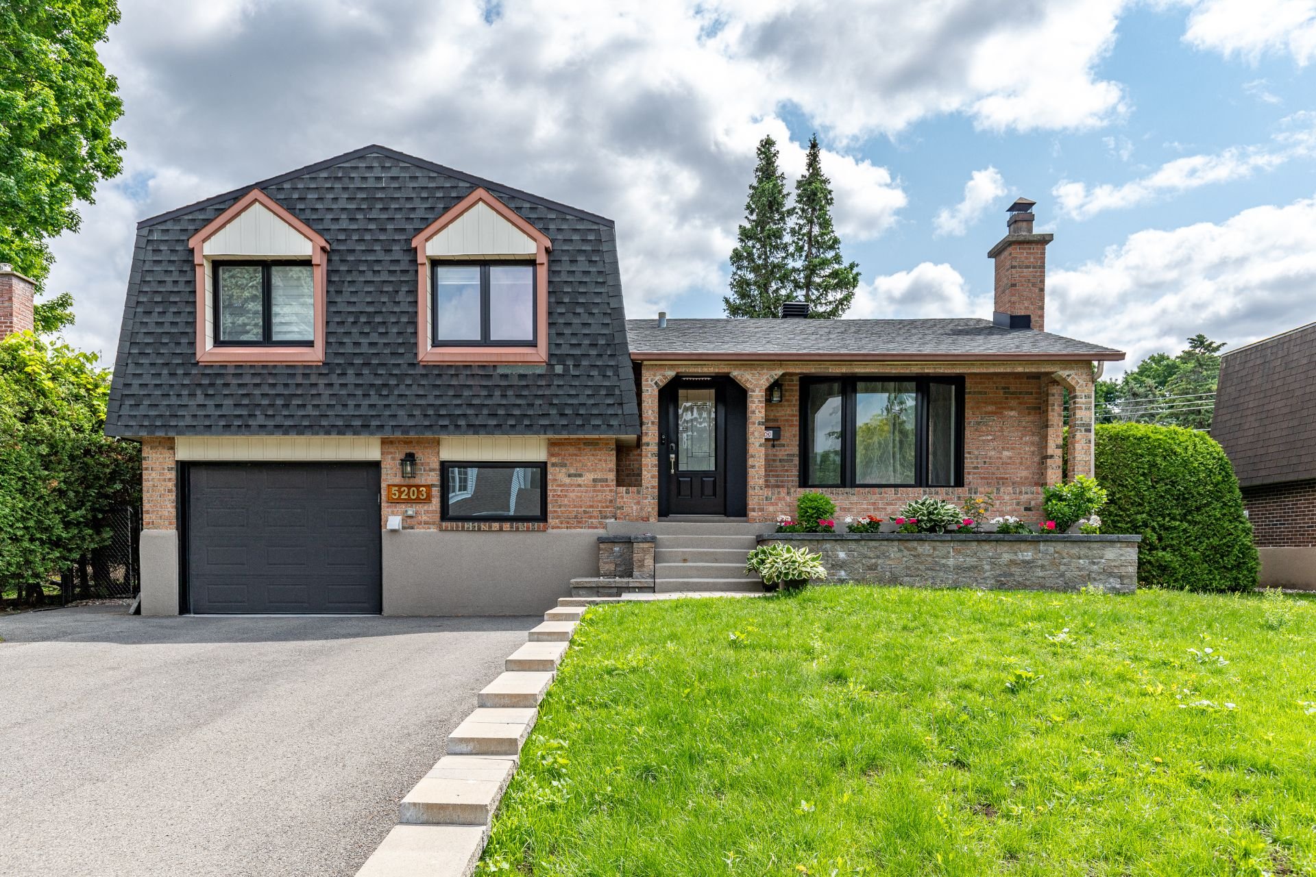 5203 Rue de l'Anse-aux-Chênes