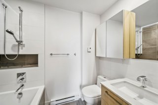 Salle de bains attenante à la CCP