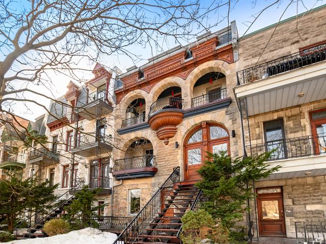 3922 Av. du Parc-La Fontaine