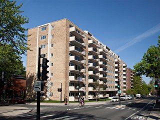 #405 - 25 Av. Vincent-d'indy