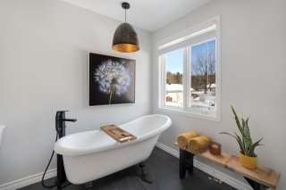 Salle de bains attenante à la CCP