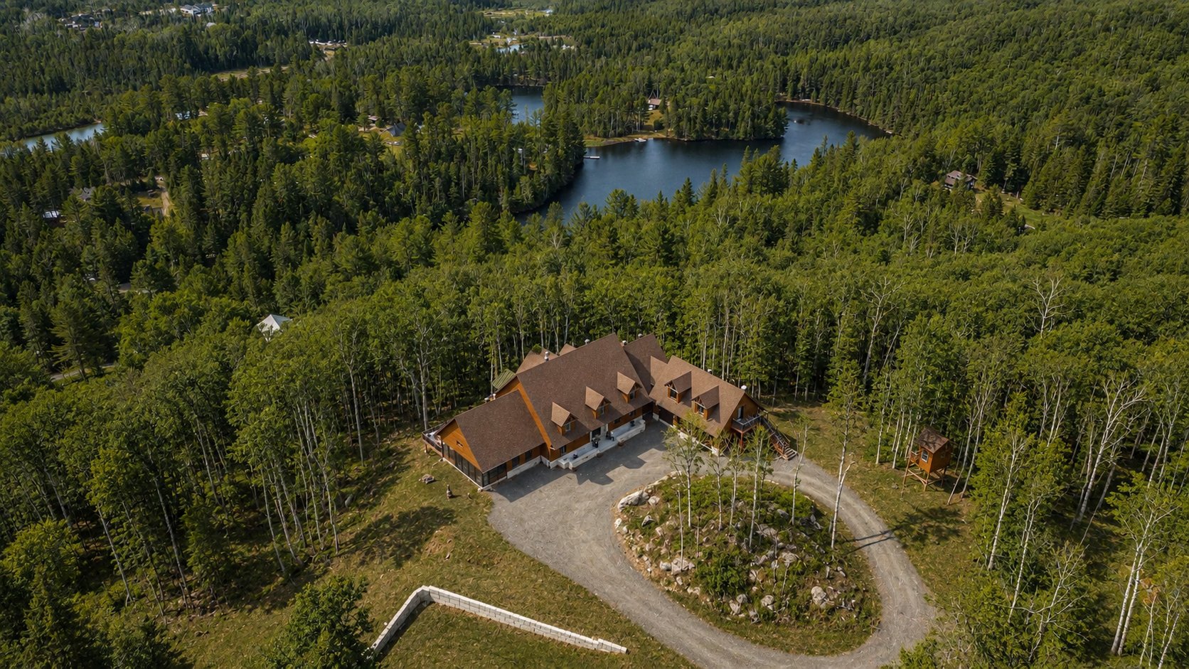 77 Rue Dwight