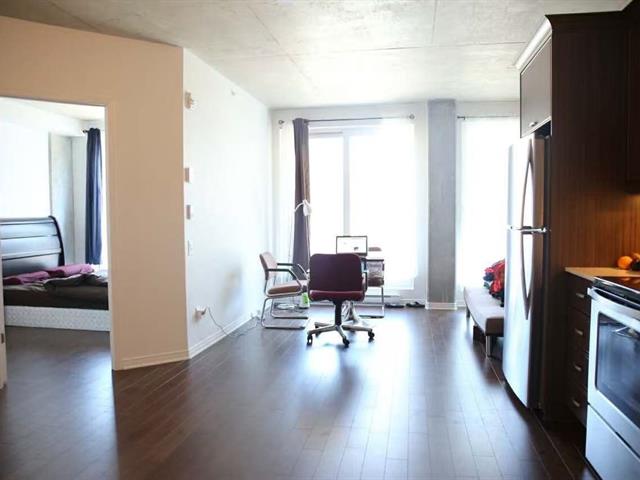 #701 - 1205 Rue MacKay