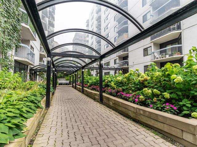 #811 - 3480 Rue Simpson