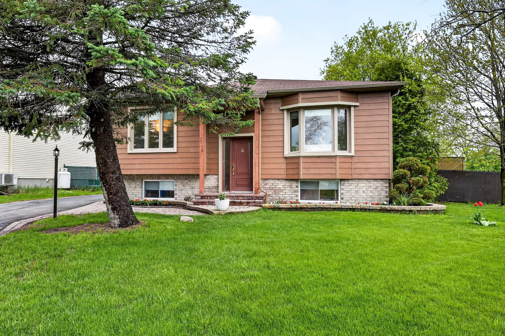 2758 Rue Honoré-Mercier