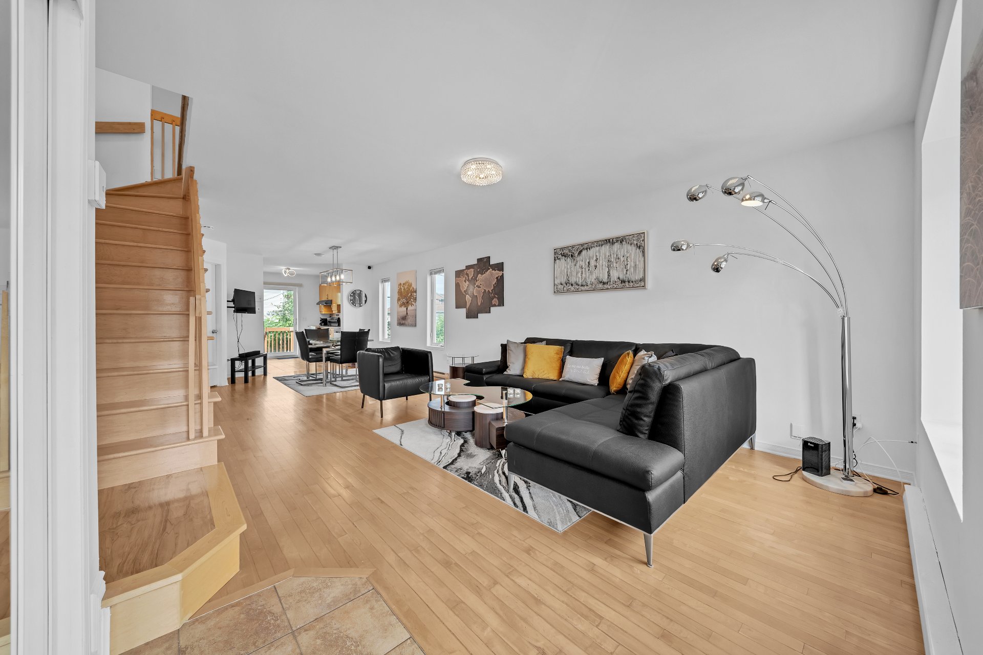 323 Rue des Bruants — photo 3