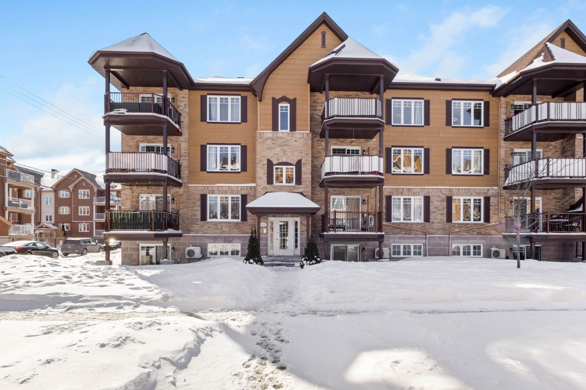 #202 - 3137 Boul. de la Gare