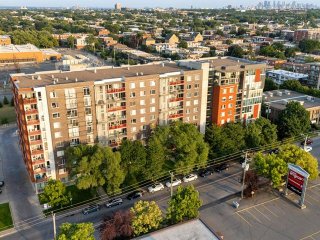 #916 - 4650 Rue Jean-Talon E.