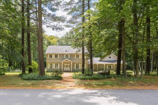 2550 Rue Yearling