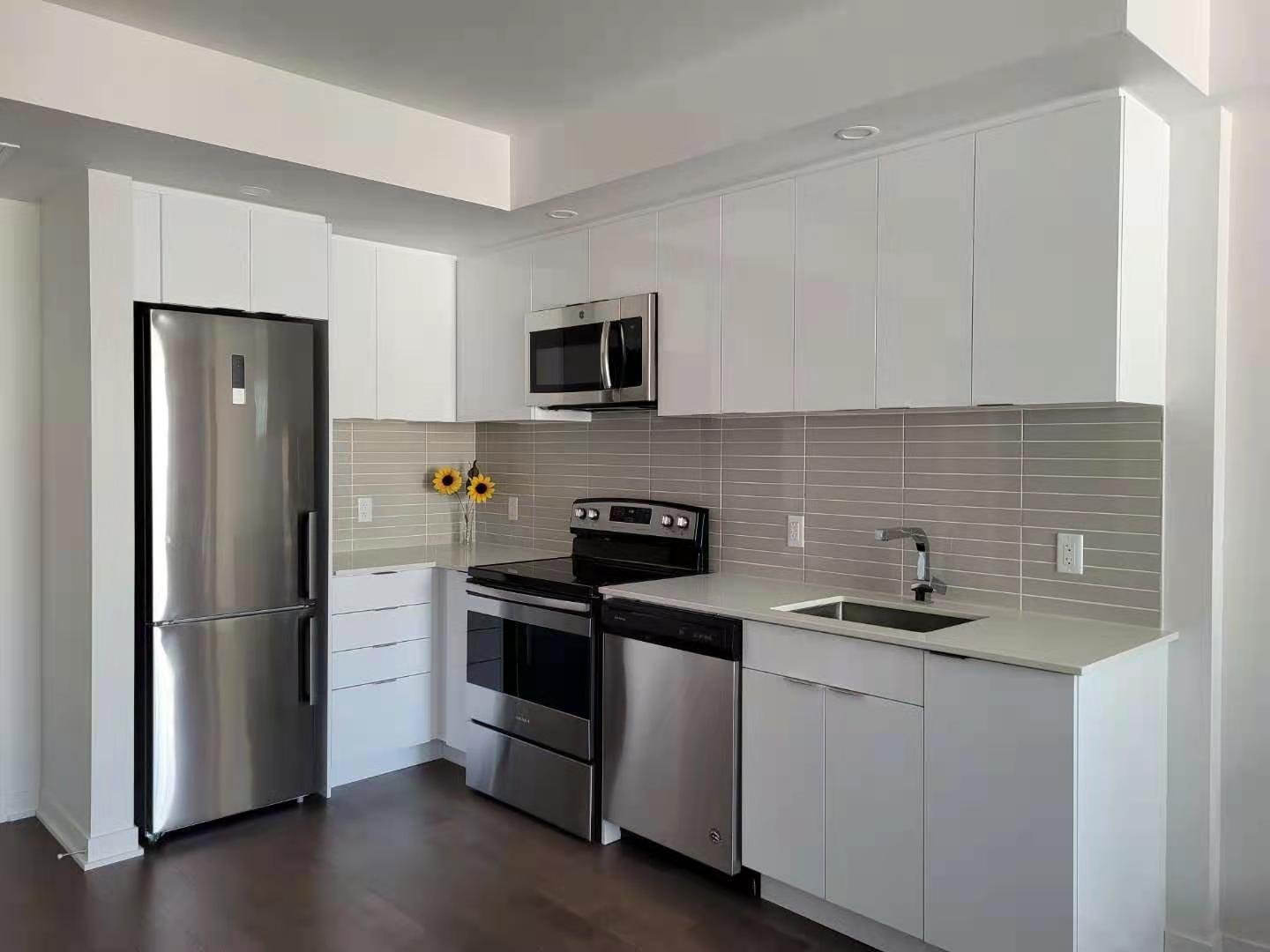 #705 - 1182 Rue Crescent