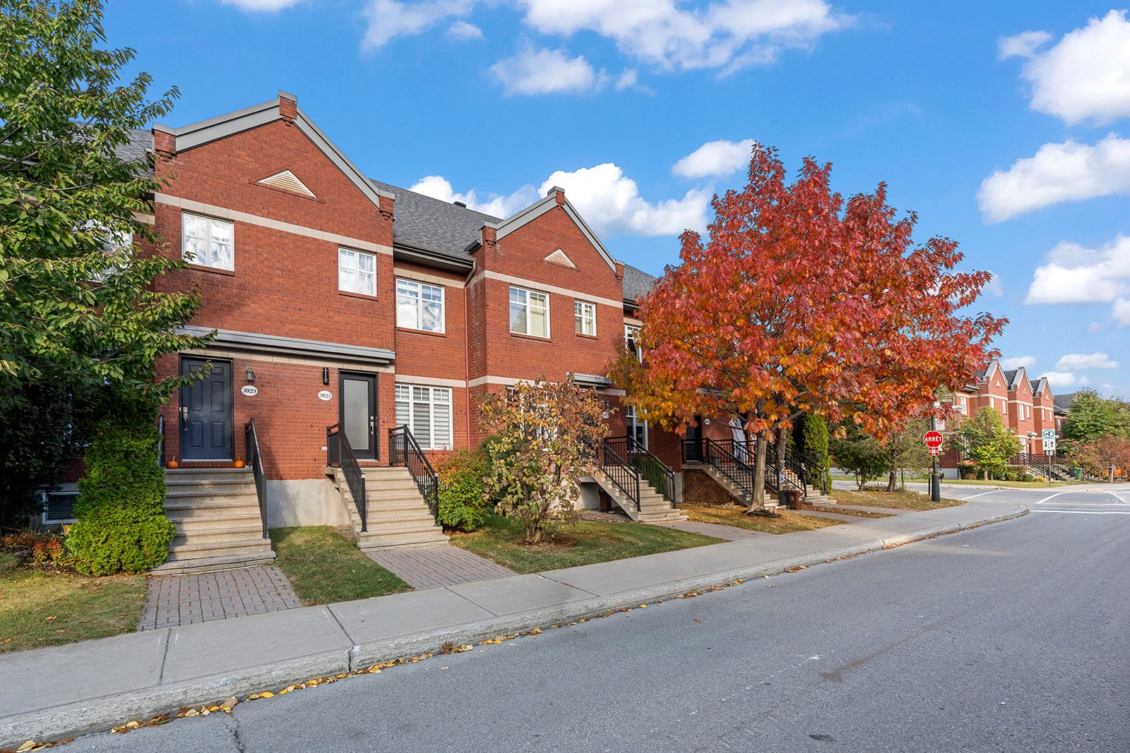 3017Z Rue Anne-Hébert