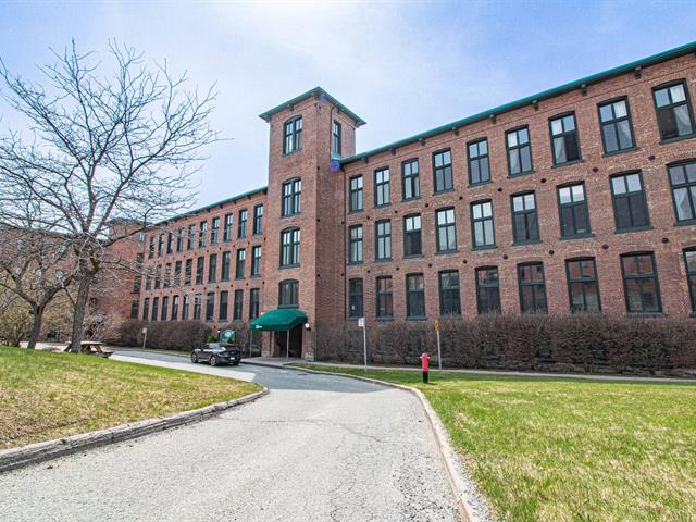 #204 - 55 Rue Belvédère N.