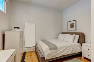 #6-2075 Av. Lincoln Montréal (Ville-Marie)