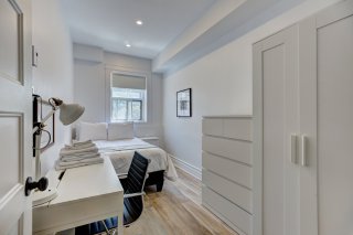 #6-2075 Av. Lincoln Montréal (Ville-Marie)
