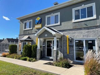 255 Rue Saulnier