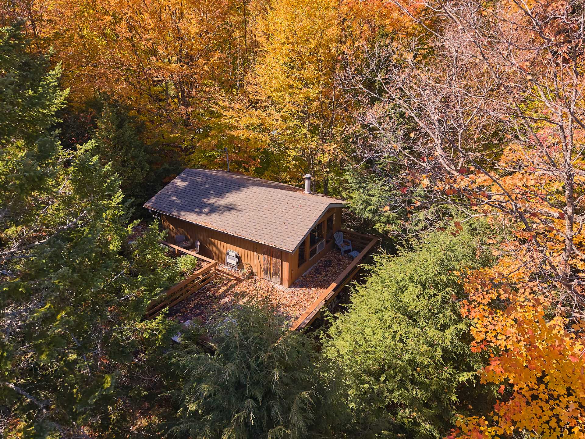1270 Ch. du Lac-Gustave