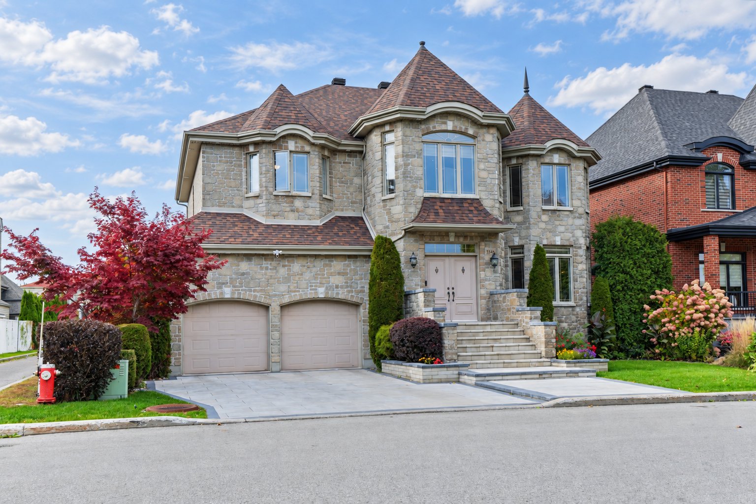 3348 Rue du Monarque