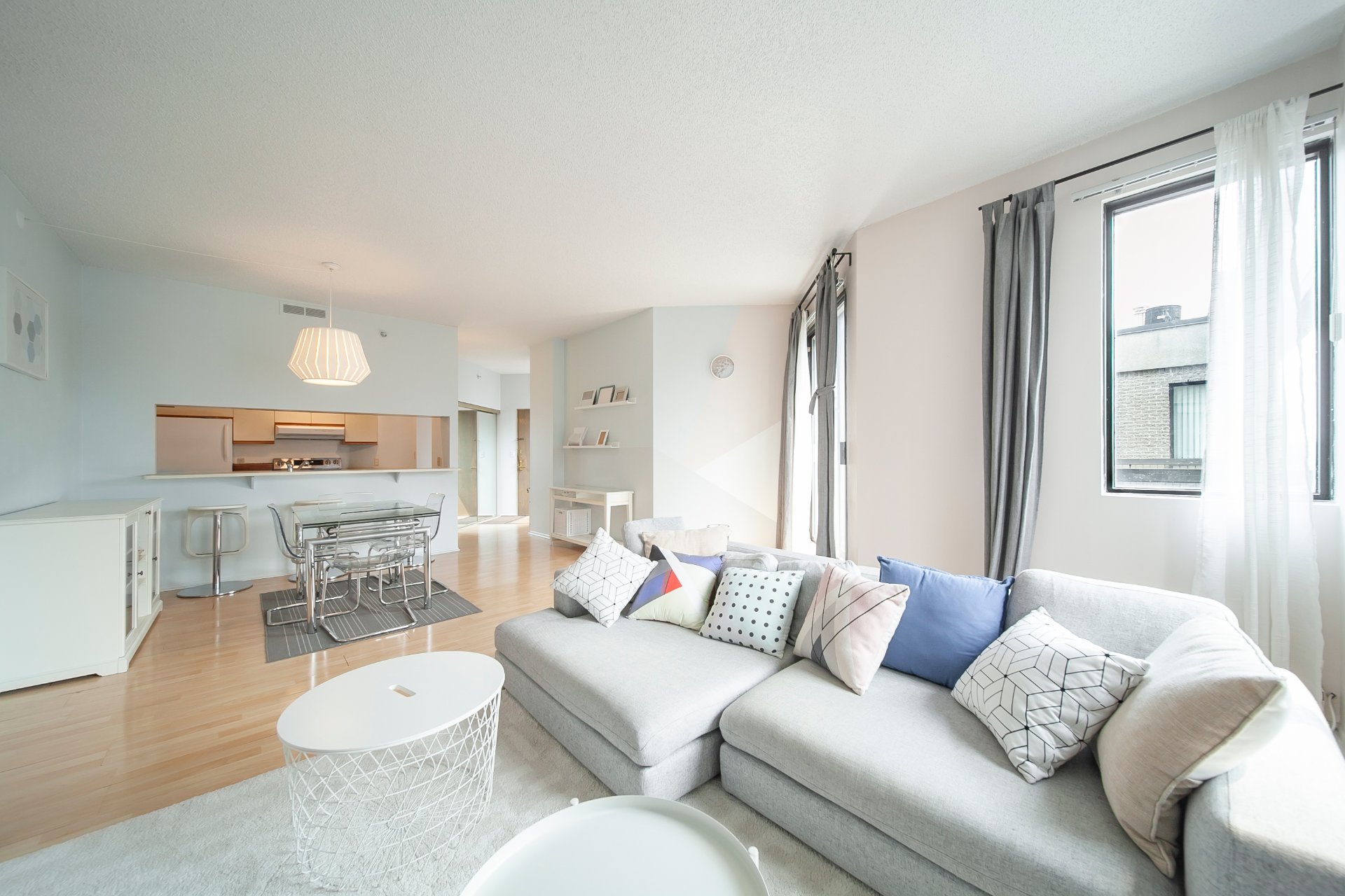 #607 - 1081 Rue St-Urbain