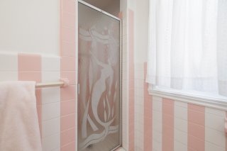 Ensuite bathroom