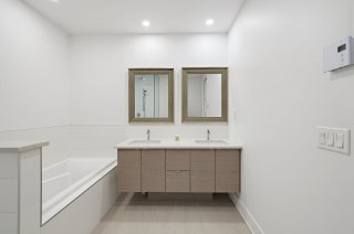 Ensuite bathroom