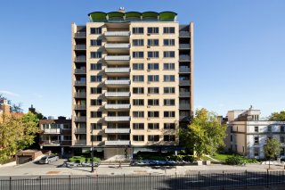 1400 Av. des Pins O. — photo 2