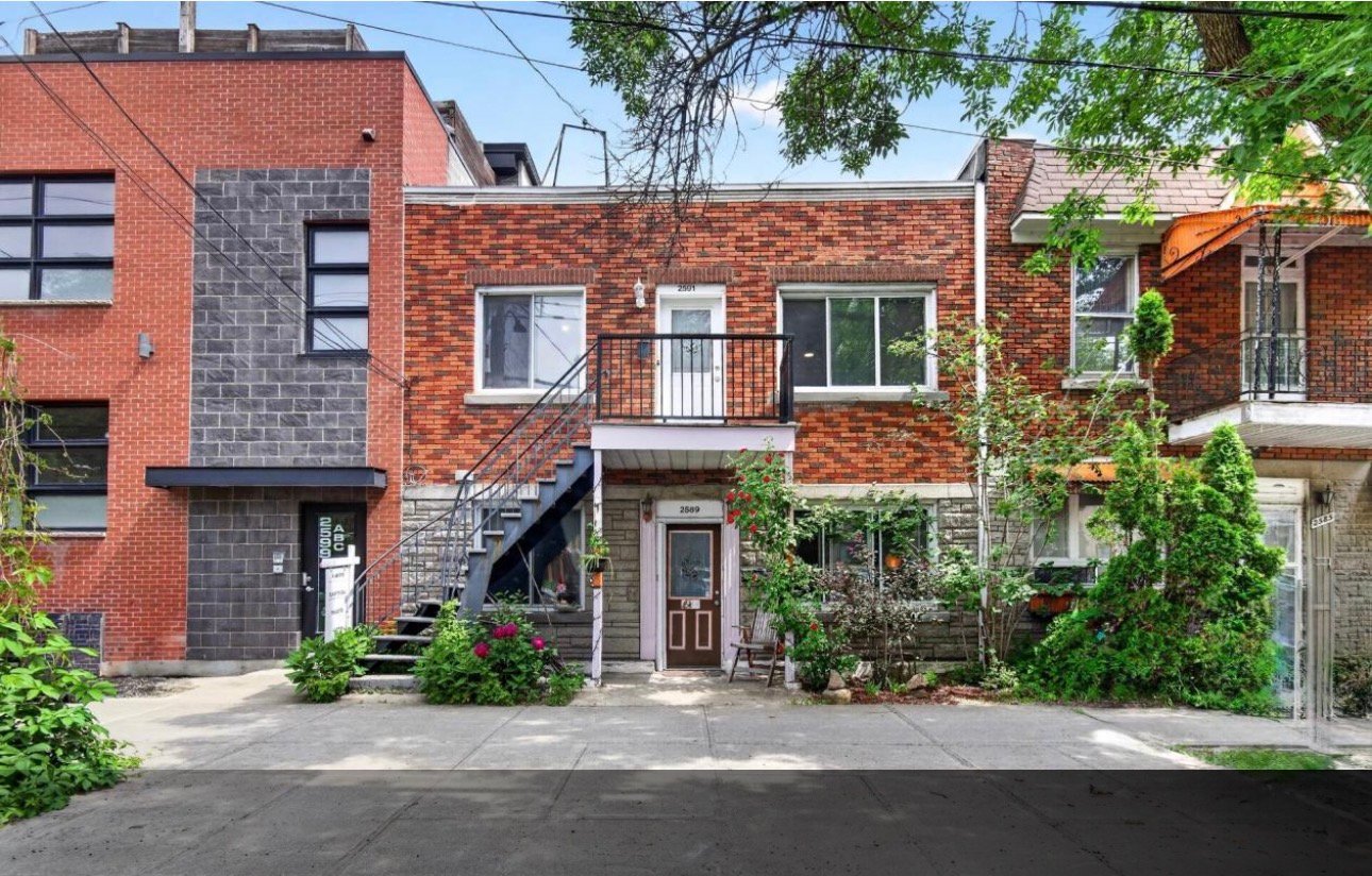 2591 Rue Dickson
