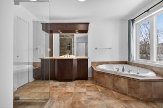 Salle de bains attenante à la CCP