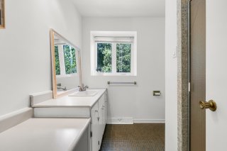 Salle de bains attenante à la CCP