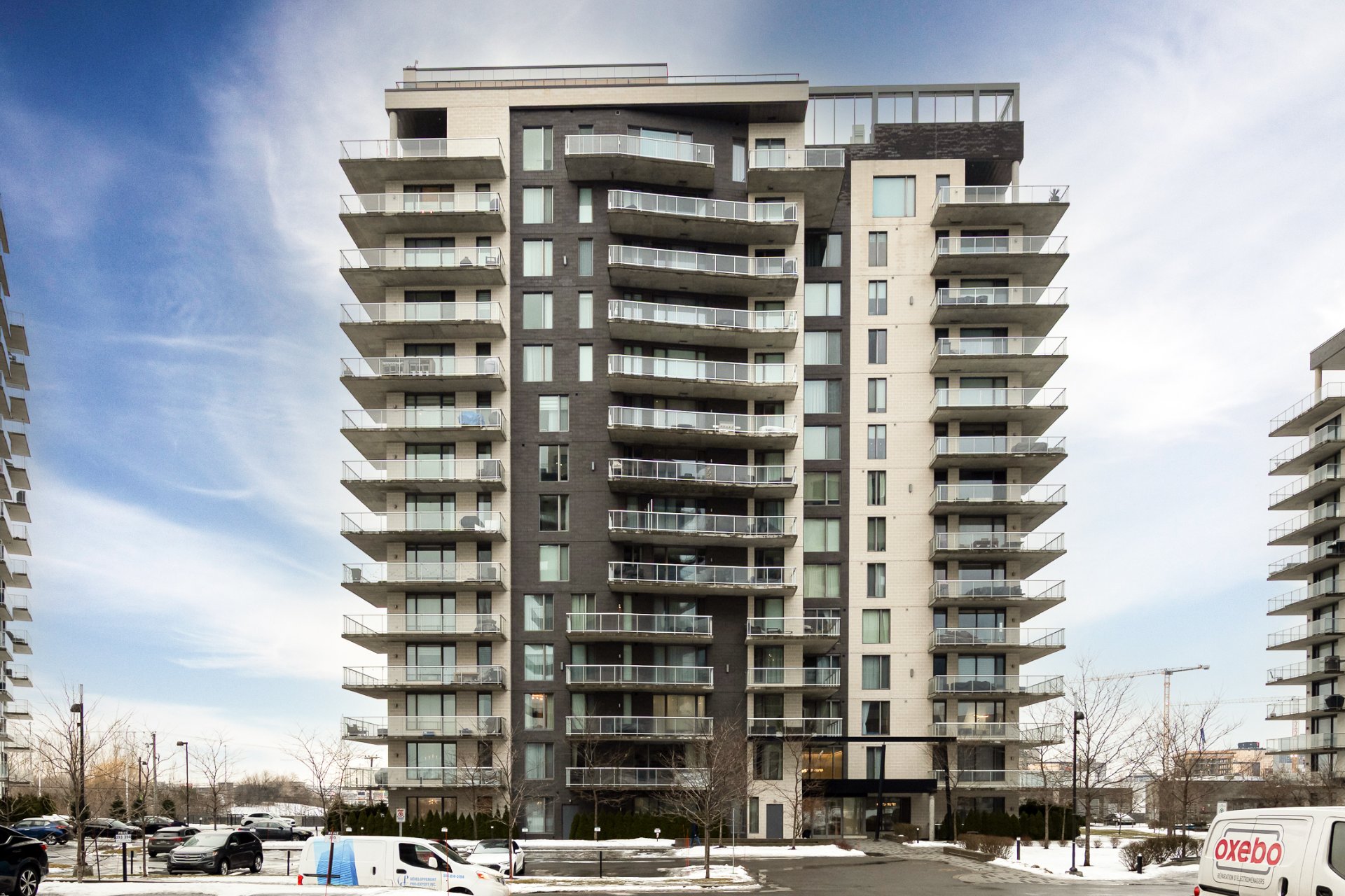 #804 - 3647 Av. Jean-Béraud