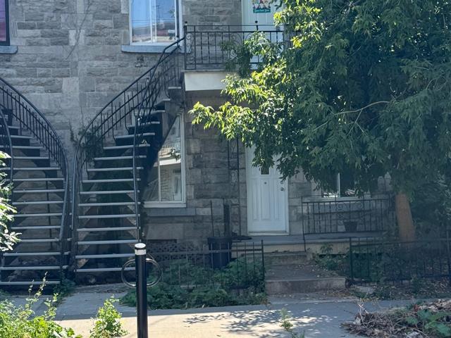 1430 Rue Sicard