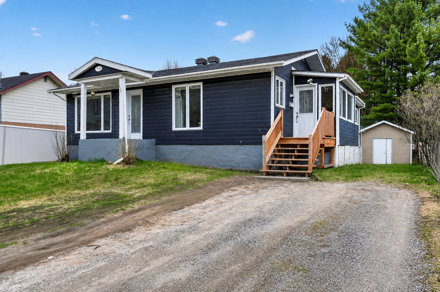 712 Rue St-Alexis