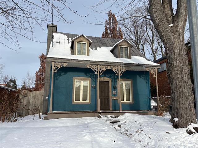 12275 Boul. de l'Acadie