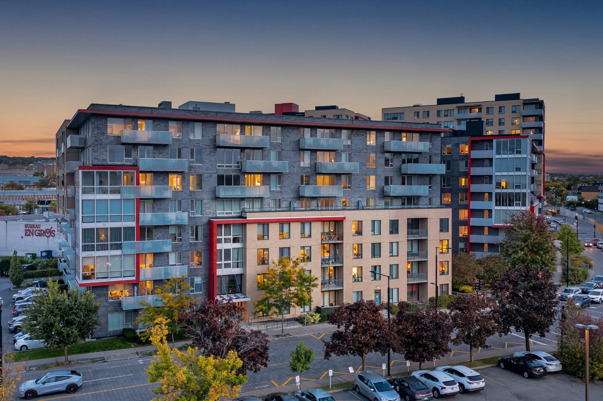 #505 - 7361 Av. Victoria