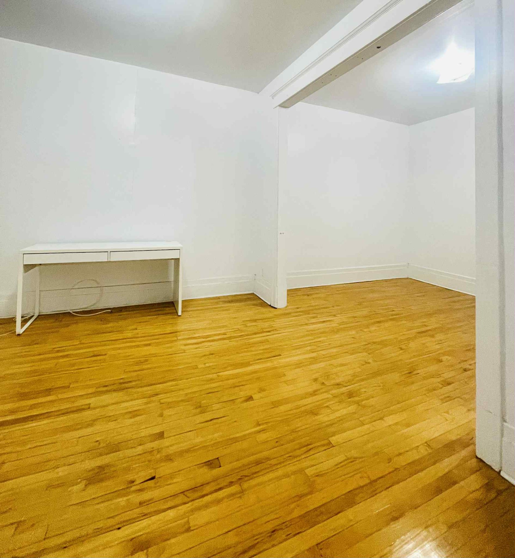 #3 - 3404 Av. Beaconsfield