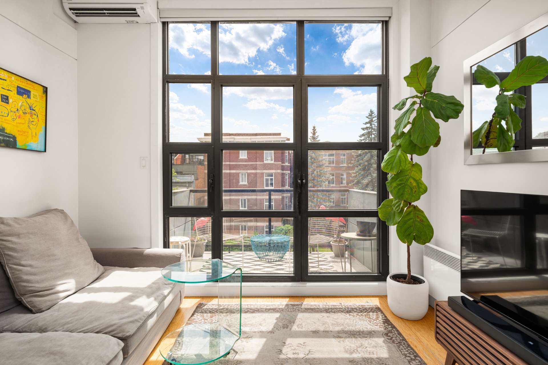 #204 5325 Av. du Parc