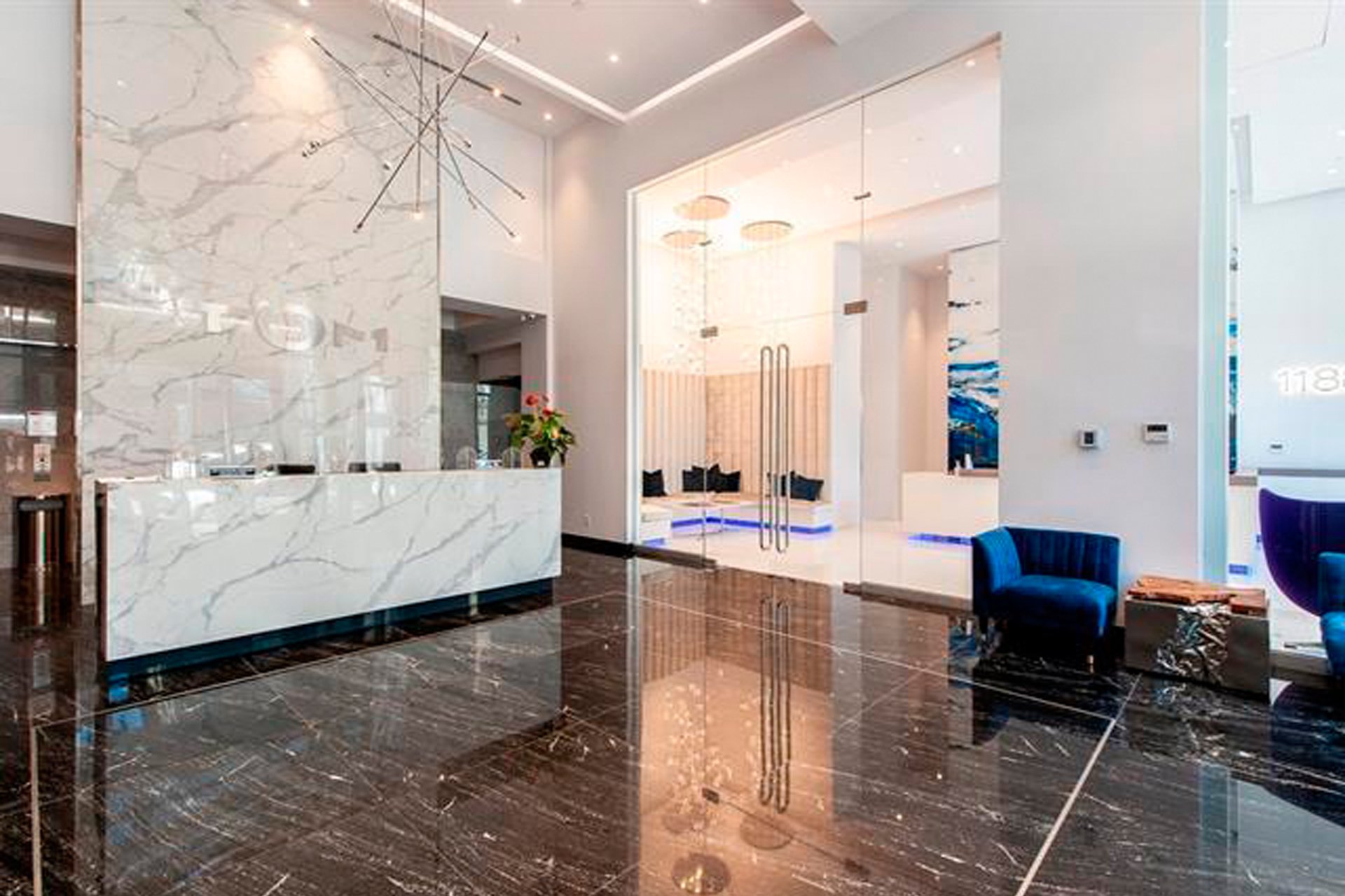 #1017 - 1188 Av. Union