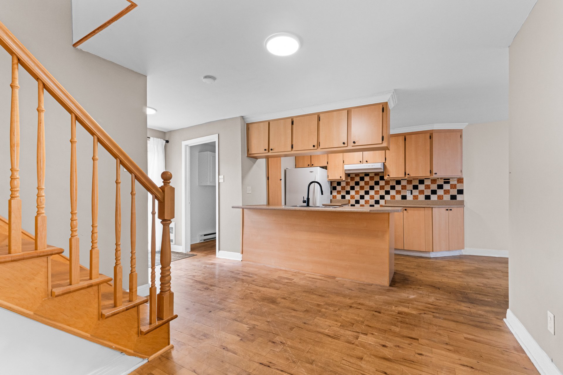 1031 Rue Ste-Hélène