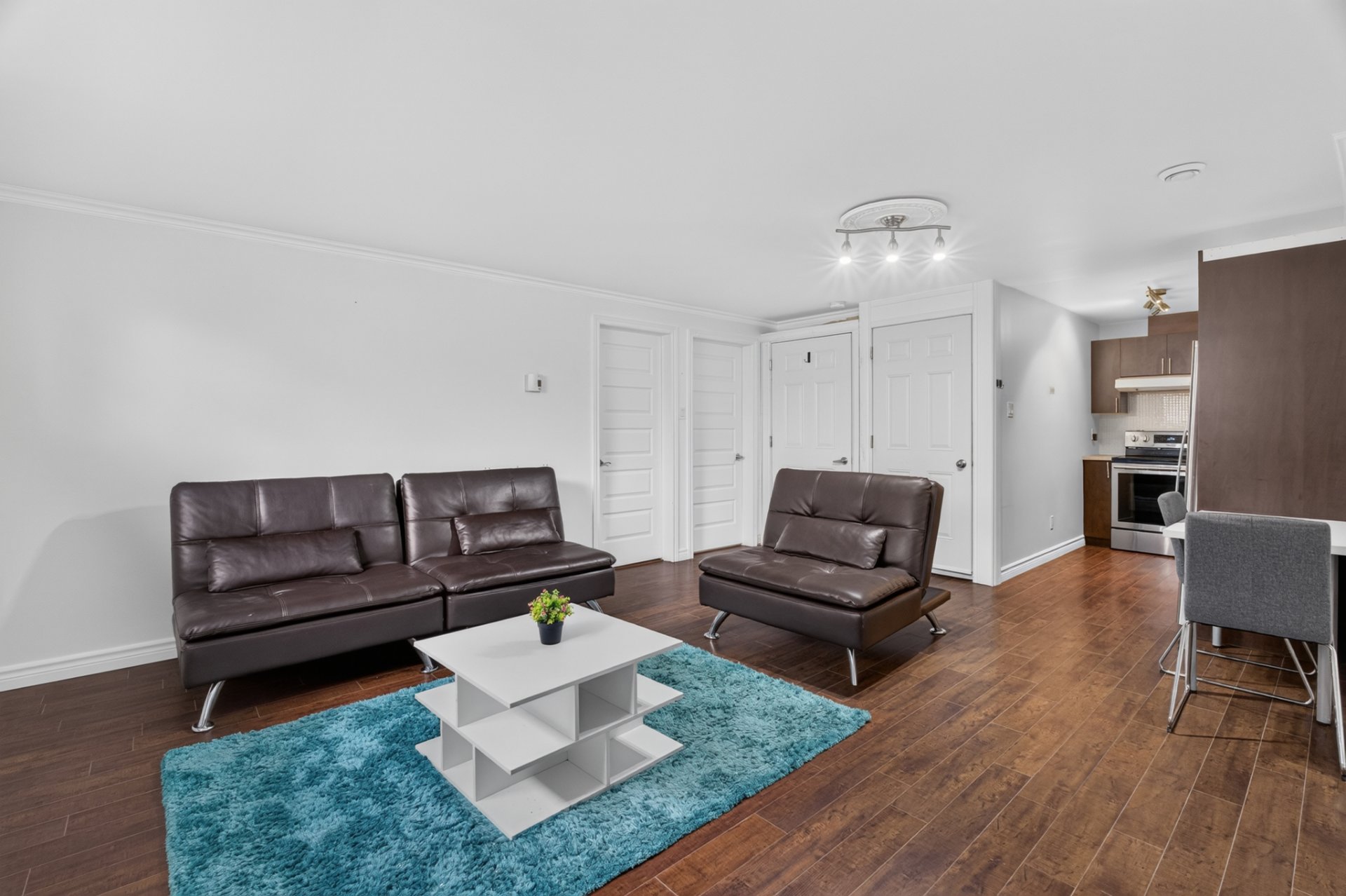 547 Rue Duquet
